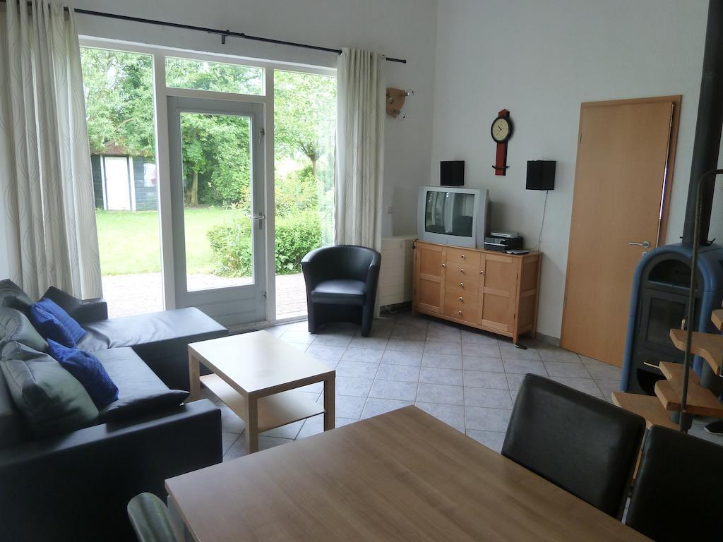 Ferienhaus Lisakowski فارمينهاوْسِن الغرفة الصورة